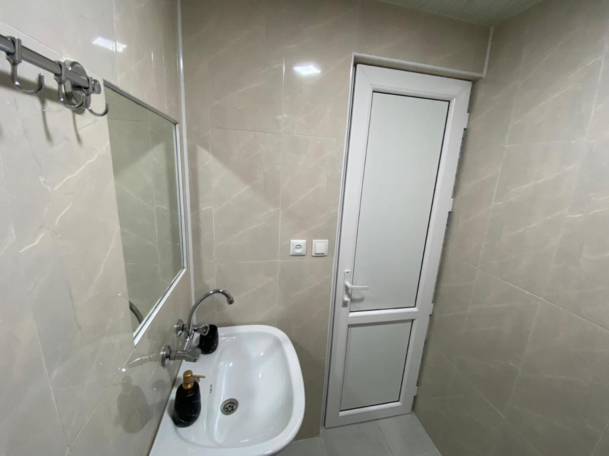 Guesthouse Luka Kutaisi Zewnętrze zdjęcie